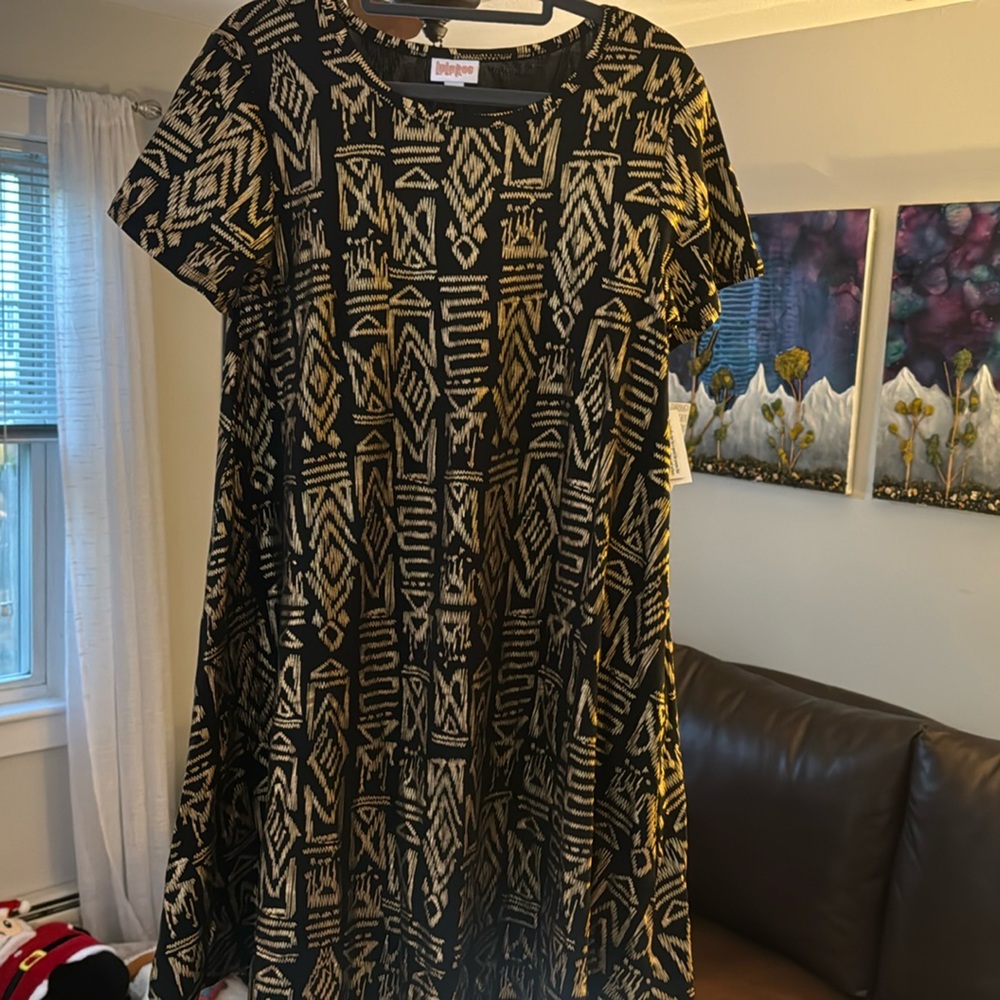 S elegant Carly NWT